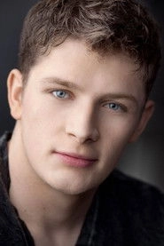 Ảnh diễn viên Brett Dier